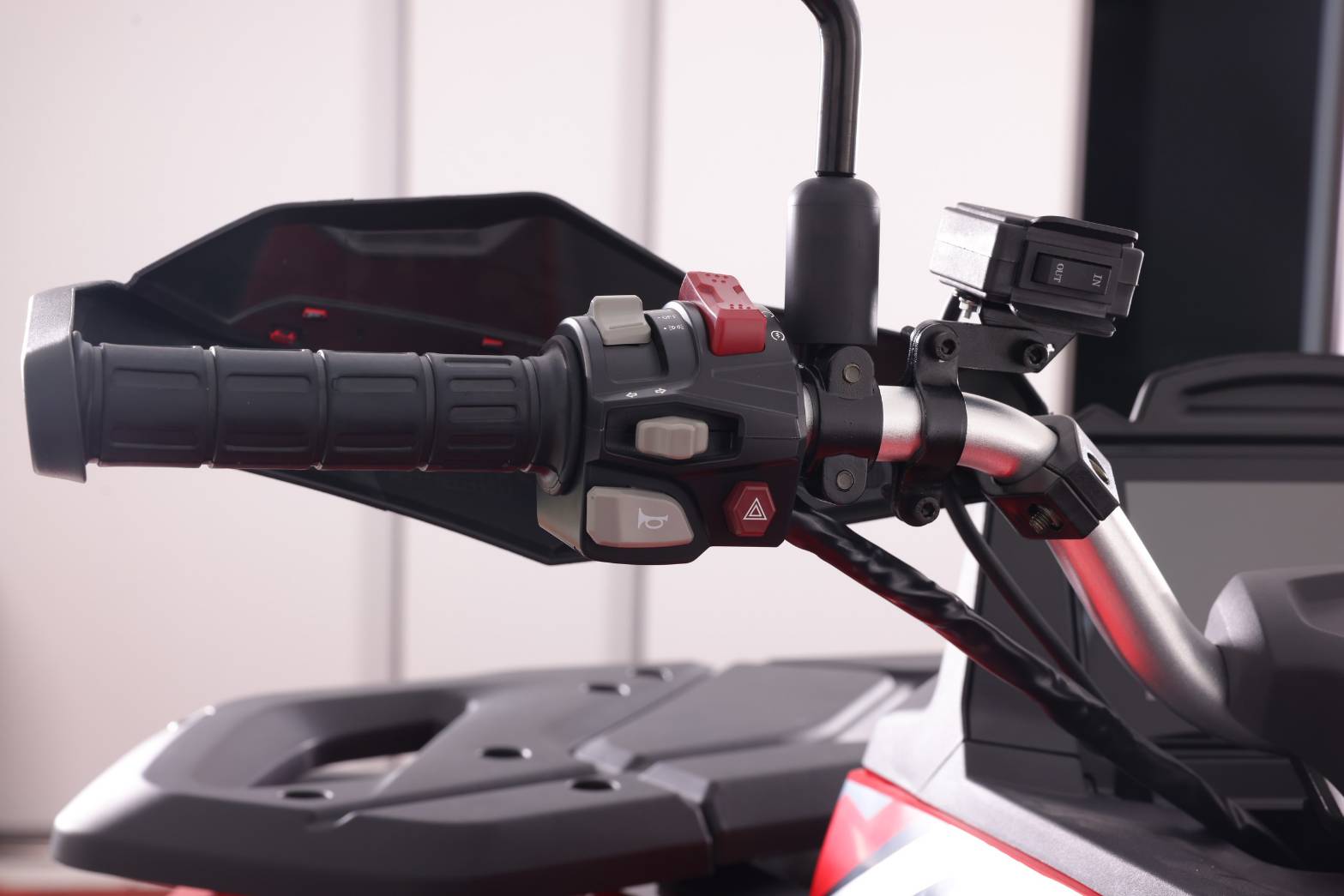 MAXNUM 400 / สีดำแบล็คแพนเธอร์